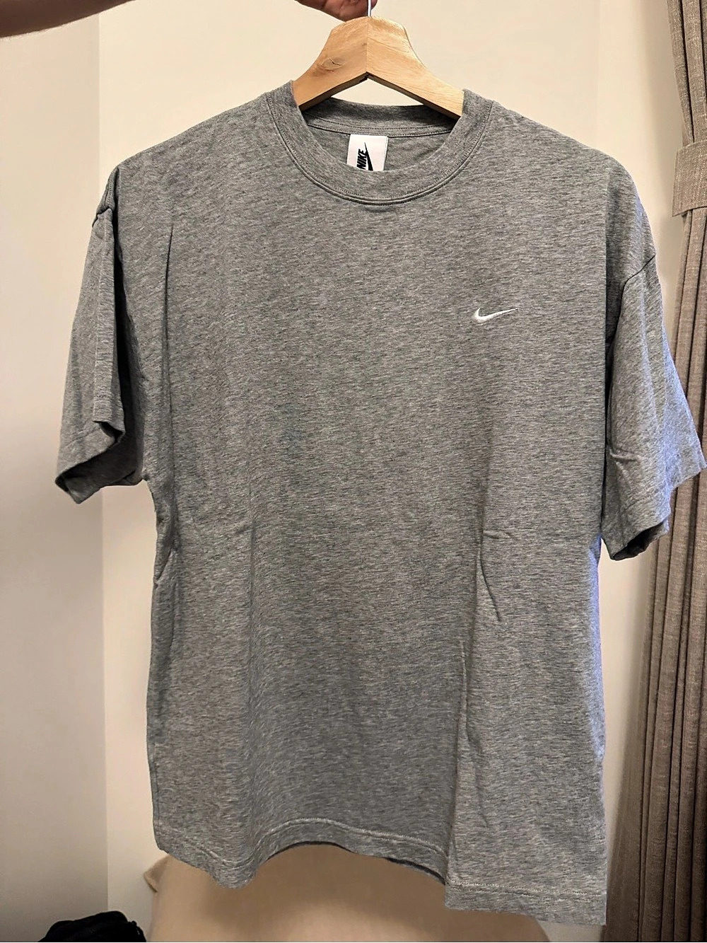 Nike Short Sleeve Tee in Gray